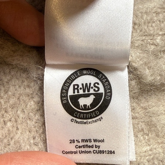 Everlane Superfuzz Alpaca Cardigan - Light Oat, size XXS - Picture 11 of 12